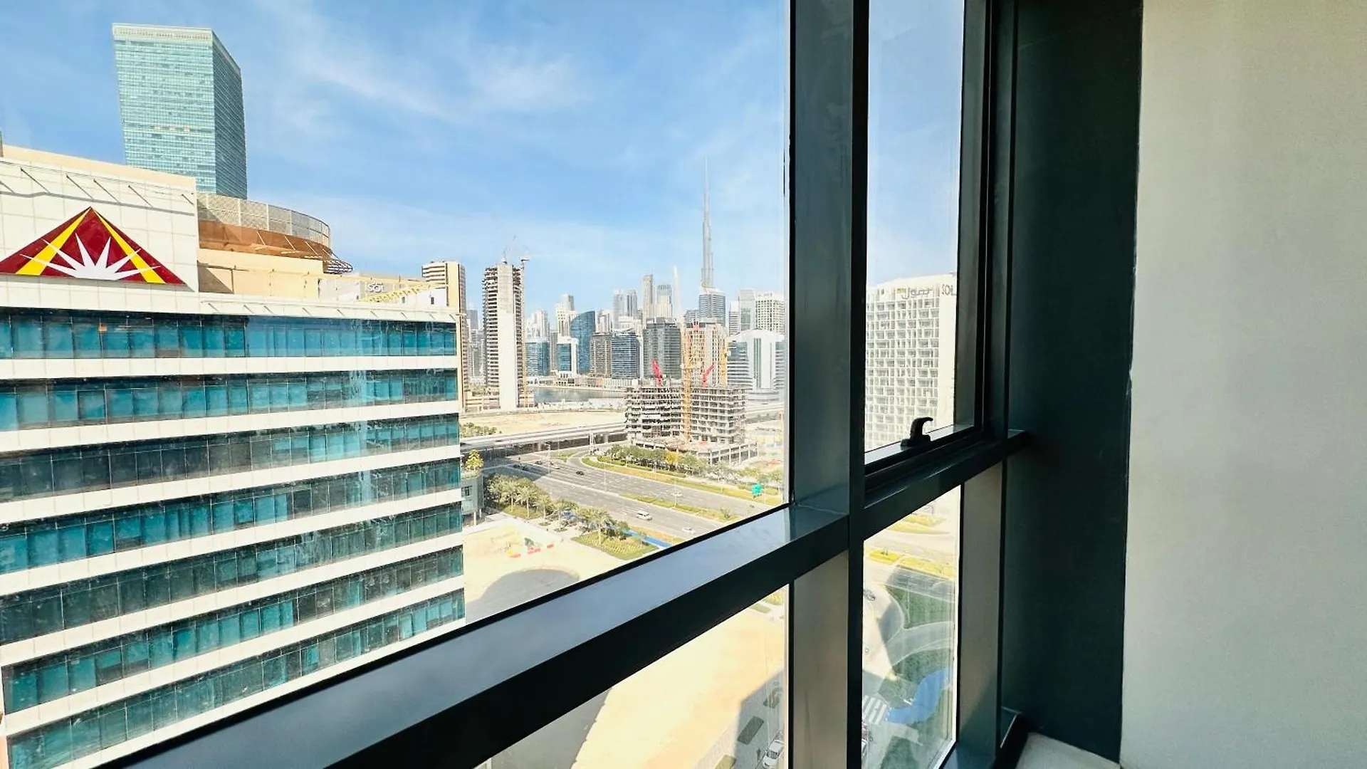 Luxury Studio Apartment Canal View Business Bay Free Parking By Belvilla Dubai